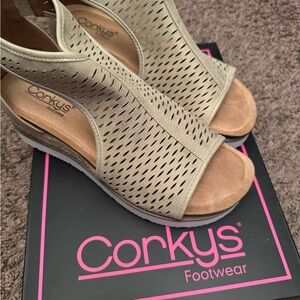 Corkys Women's Cream Wedge 👡
